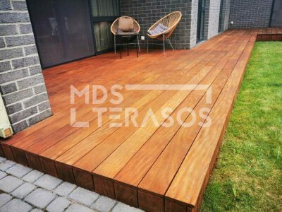 Zestaw tarasowy z twardego drewna